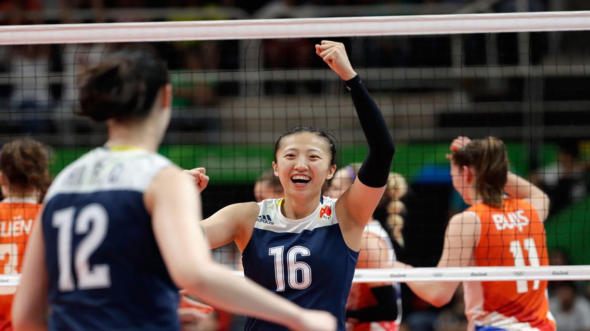 纳达尔鏖战五盘险胜德约科维奇 法网半决赛上演史诗对决